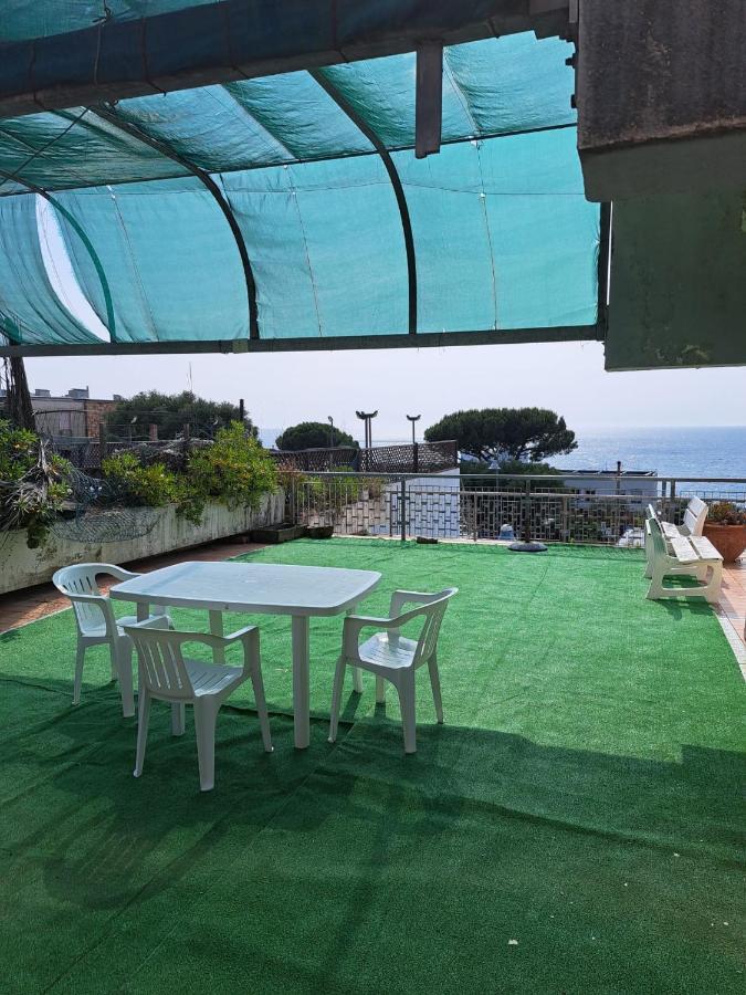 לינה וארוחת בוקר פאלינורו Terras מראה חיצוני תמונה